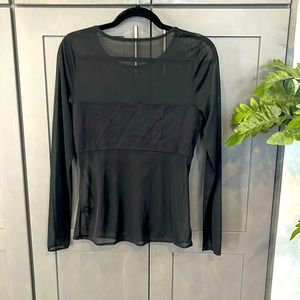 Sheer long sleeve top 💕